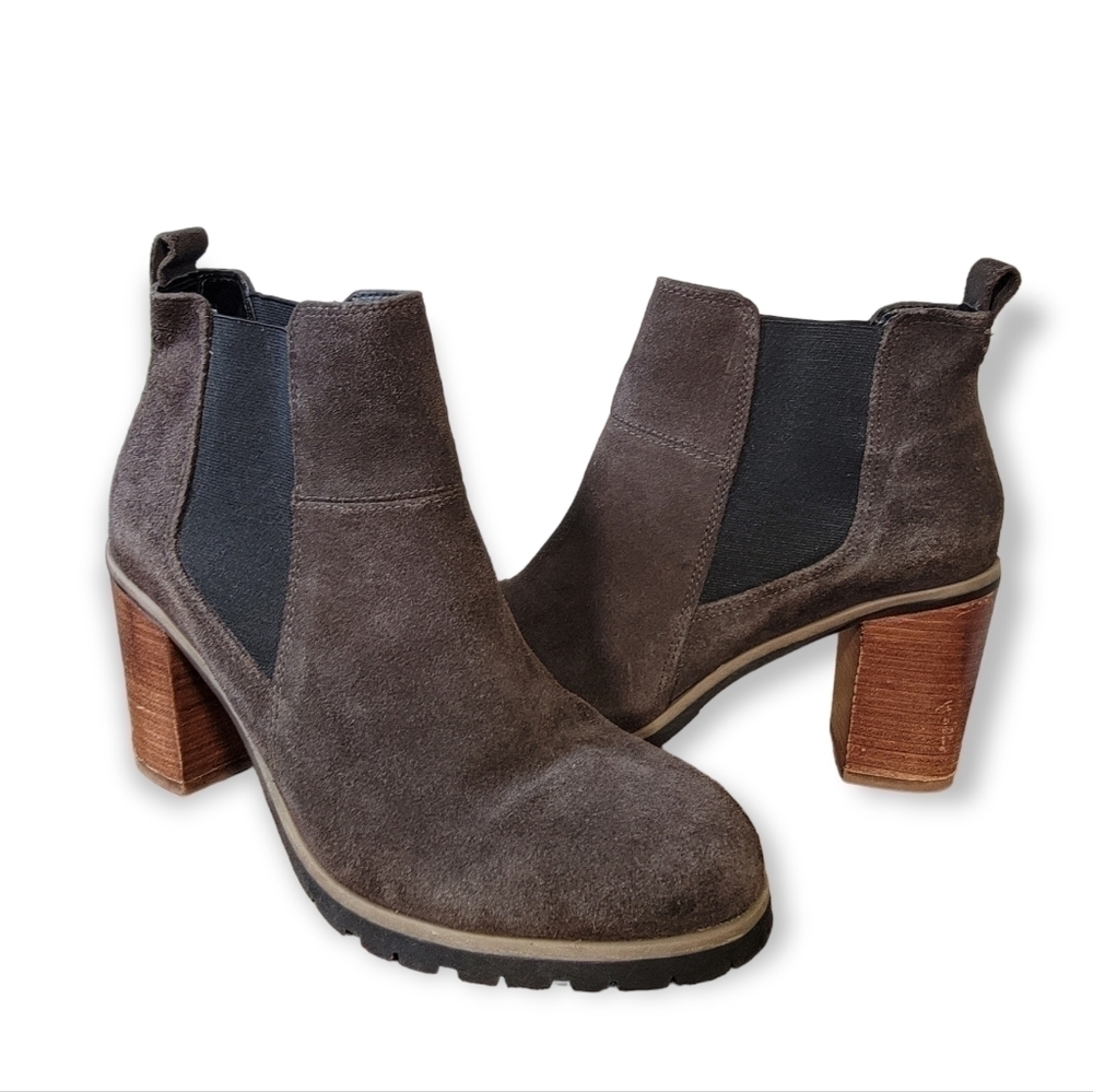 Crevo | 10 Alicia Suede Block Heal Chelsea boots booties